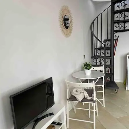 Marina Aiguadolc דירה